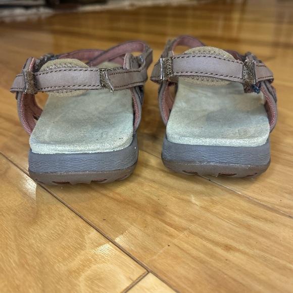 Merrell Women's Brown Strappy Sandals - Picture 10 of 12